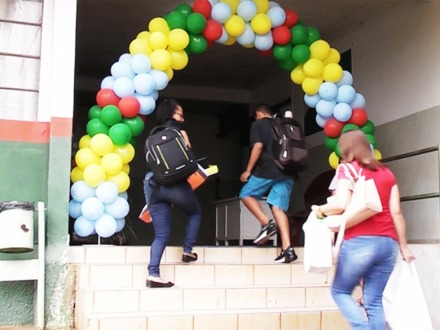 Mais de quatro mil alunos voltam às aulas na rede municipal de ensino