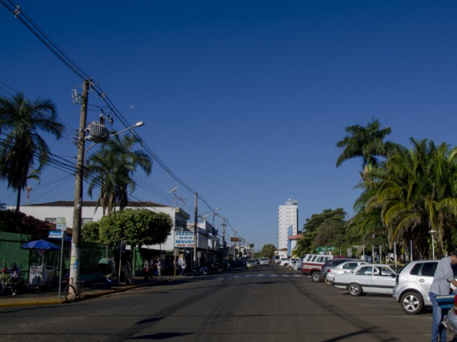 Menos da metade dos paranaibenses respeitam isolamento social